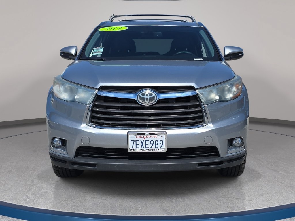Used 2014 Toyota Highlander Limited Platinum FWD image 3