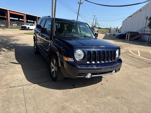 Used 2016 Jeep Patriot High Altitude FWD image 3