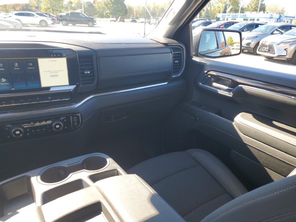 Used 2024 Chevrolet Silverado 1500 LT AWD/4WD image 31