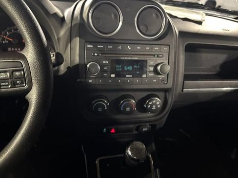 Used 2016 Jeep Patriot Sport w/ Power Value Group image 20