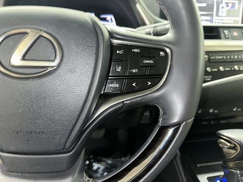 Used 2019 Lexus ES 350 w/ Premium Package FWD image 20