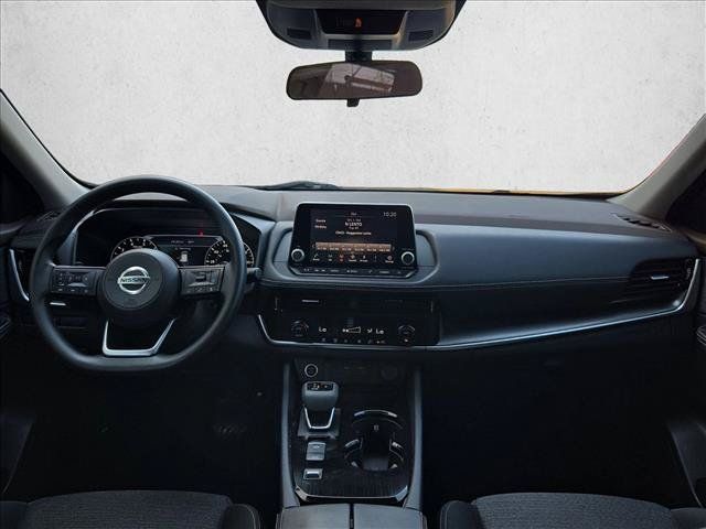 Used 2021 Nissan Rogue SV FWD image 16