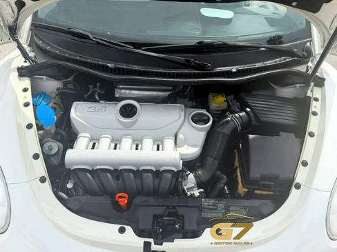 Used 2008 Volkswagen Beetle SE FWD image 20