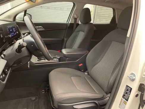 Used 2023 Kia Sportage LX FWD image 21