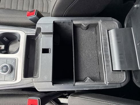 Used 2021 Ford Explorer XLT image 20