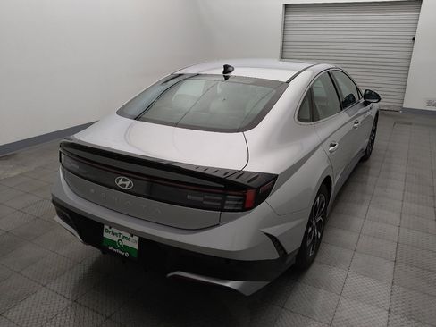 Used 2025 Hyundai Sonata SEL FWD image 7