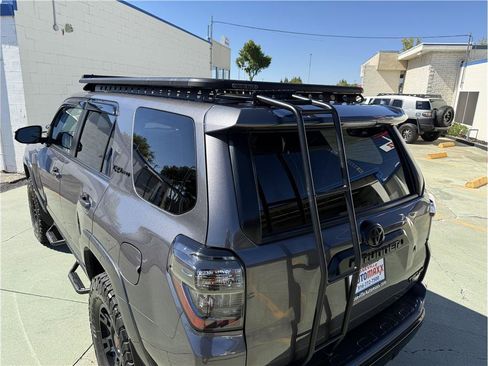Used 2016 Toyota 4Runner TRD Pro AWD/4WD image 18