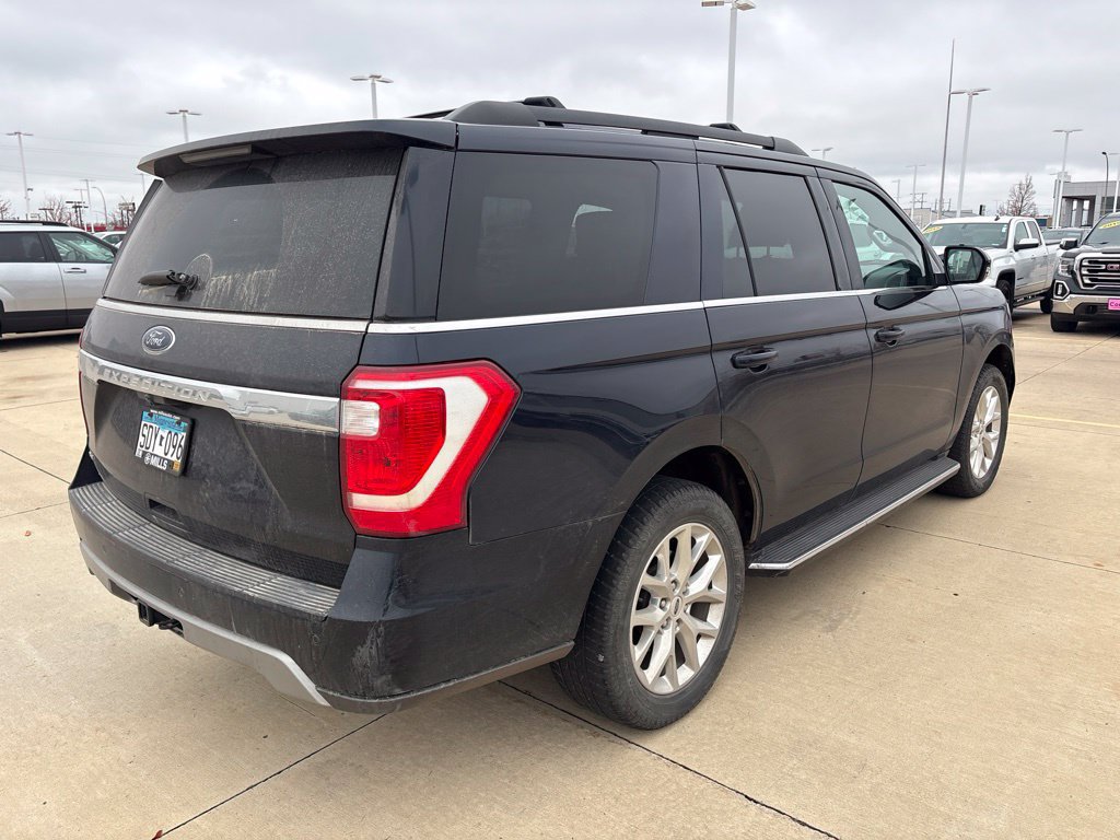 Used 2021 Ford Expedition XLT AWD/4WD image 3