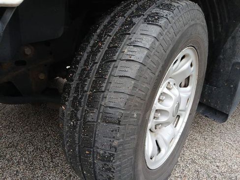 Used 2020 Nissan NV 2500 SV w/ Navigation Package image 14