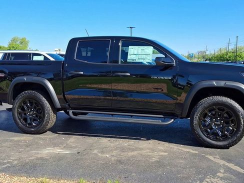 New 2026 Chevrolet Colorado Trail Boss AWD/4WD image 4