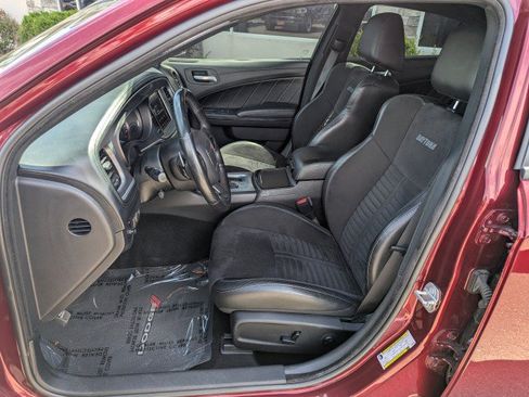 Used 2019 Dodge Charger Scat Pack w/ Daytona Edition Group RWD image 11