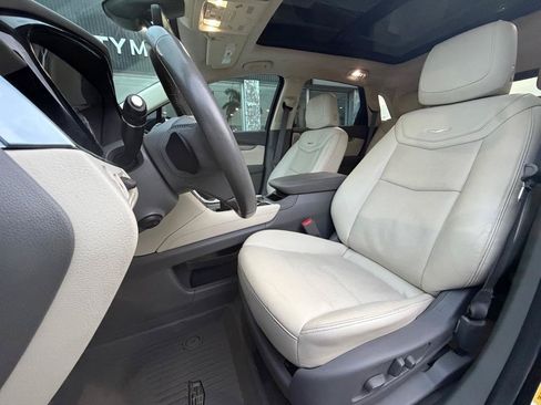 Used 2021 Cadillac XT5 Premium Luxury FWD image 13