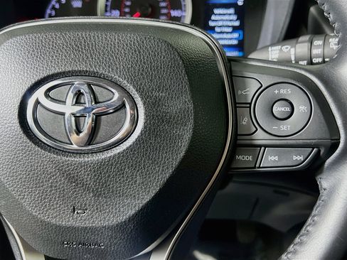 Used 2022 Toyota Corolla Cross LE AWD/4WD image 20