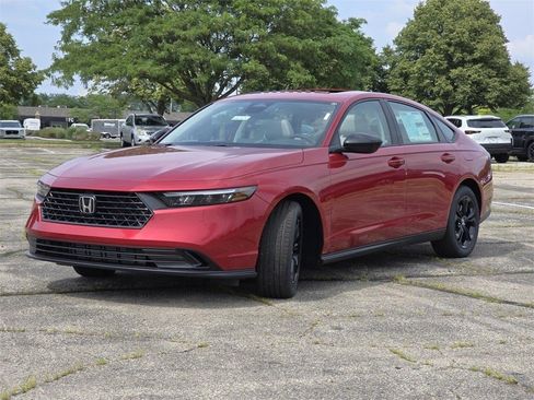 New 2025 Honda Accord SE image 12