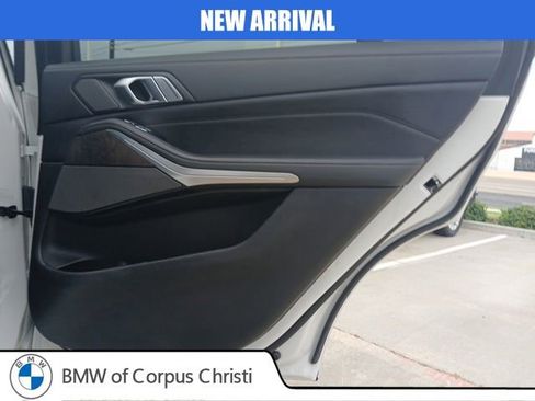 Used 2020 BMW X7 xDrive40i w/ Premium Package AWD/4WD image 9