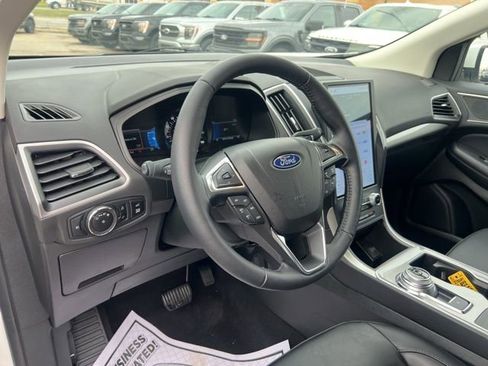 Certified 2023 Ford Edge SEL w/ Convenience Package AWD/4WD image 7
