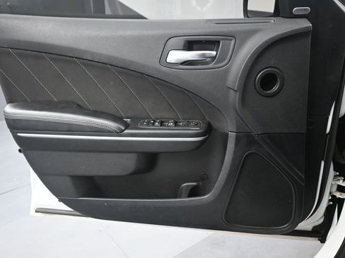Used 2022 Dodge Charger R/T RWD image 16