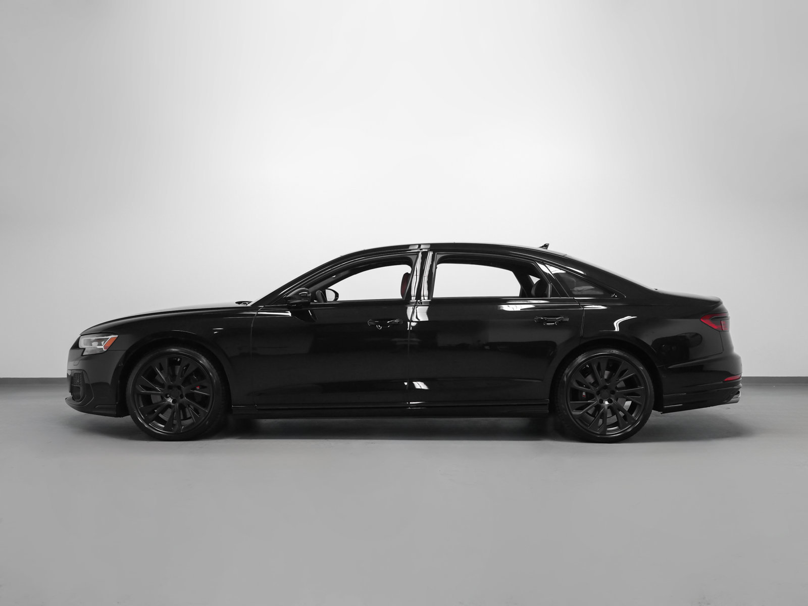 Used 2026 Audi S8 w/ Executive Plus Package AWD/4WD image 2
