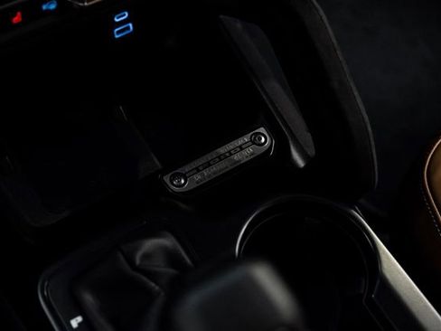 Used 2025 Ford Bronco Badlands image 66