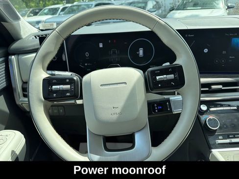 Used 2025 Hyundai Santa Fe Calligraphy AWD/4WD image 18