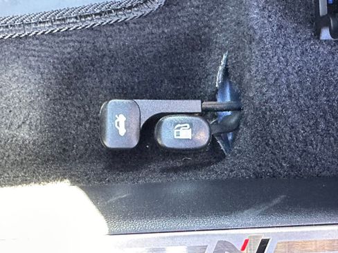 Certified 2025 Hyundai Elantra N image 41