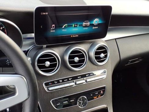 Used 2019 Mercedes-Benz C 300 Sedan image 5