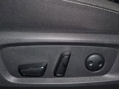 Used 2024 Nissan Pathfinder SV image 20