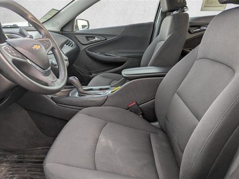 Used 2018 Chevrolet Malibu LT w/ LPO, Convenience Package 2 image 16