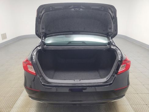 Used 2018 Honda Accord LX image 29