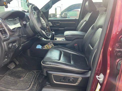 Used 2019 RAM 1500 Limited AWD/4WD image 3