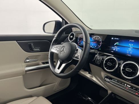 Certified 2023 Mercedes-Benz GLA 250 image 10