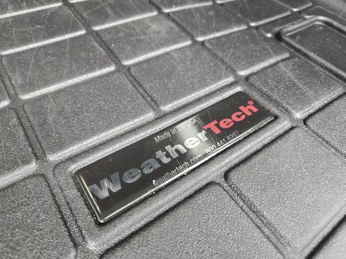 Used 2021 Jeep Wrangler Unlimited Sahara w/ Cold Weather Group image 14