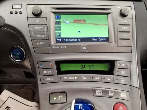 Used 2015 Toyota Prius Four FWD image 20