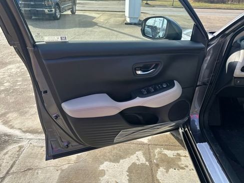 New 2026 Honda HR-V EX-L image 10
