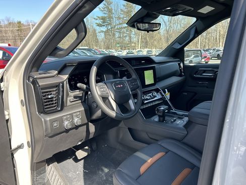 New 2026 GMC Sierra 1500 AT4 w/ AT4 Premium Package AWD/4WD image 15