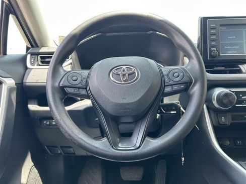 Used 2019 Toyota RAV4 LE AWD/4WD image 19