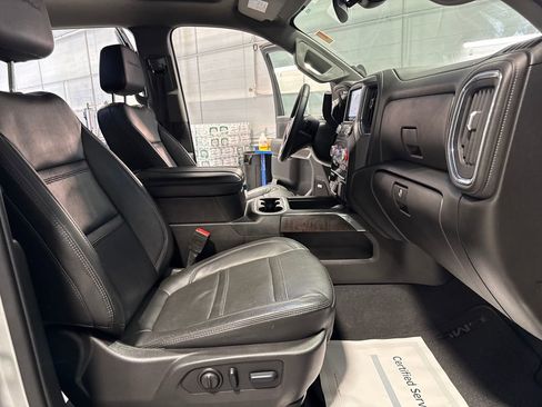 Used 2023 GMC Sierra 3500 Denali AWD/4WD image 34