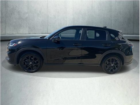 Used 2025 Honda HR-V Sport image 2