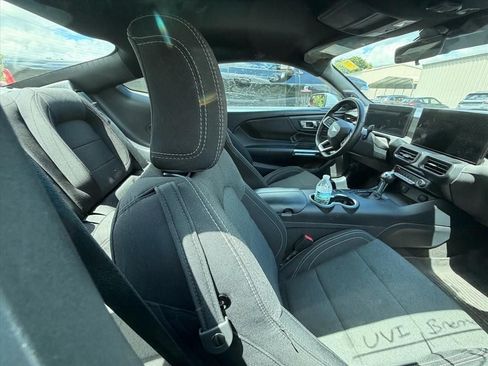 Used 2024 Ford Mustang Coupe RWD image 17