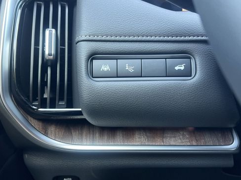 New 2026 Nissan Armada Platinum AWD/4WD image 13