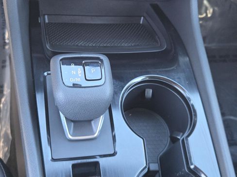 Used 2024 Nissan Rogue SV w/ SV Premium Package FWD image 14