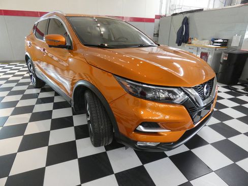 Used 2022 Nissan Rogue Sport SL w/ Premium Package AWD/4WD image 3
