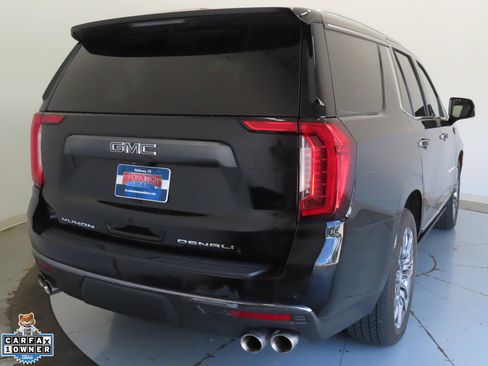 Used 2024 GMC Yukon Denali Ultimate AWD/4WD image 3