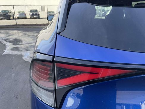 Used 2024 Kia Sportage EX image 20