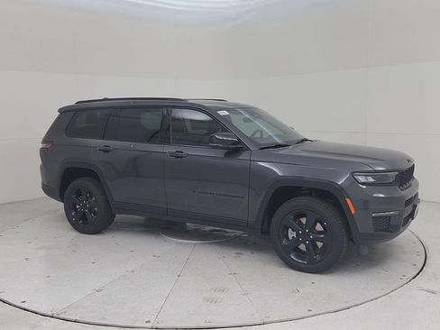 New 2025 Jeep Grand Cherokee L Limited w/ Black Appearance Package image 2