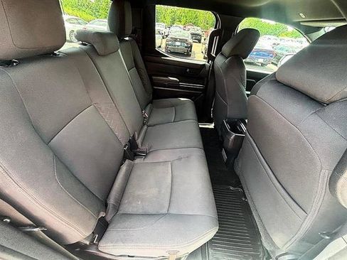 Used 2024 Toyota Tacoma SR5 AWD/4WD image 41