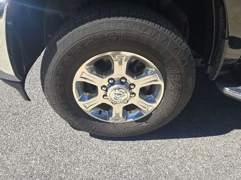 Used 2025 RAM 2500 Big Horn AWD/4WD image 9
