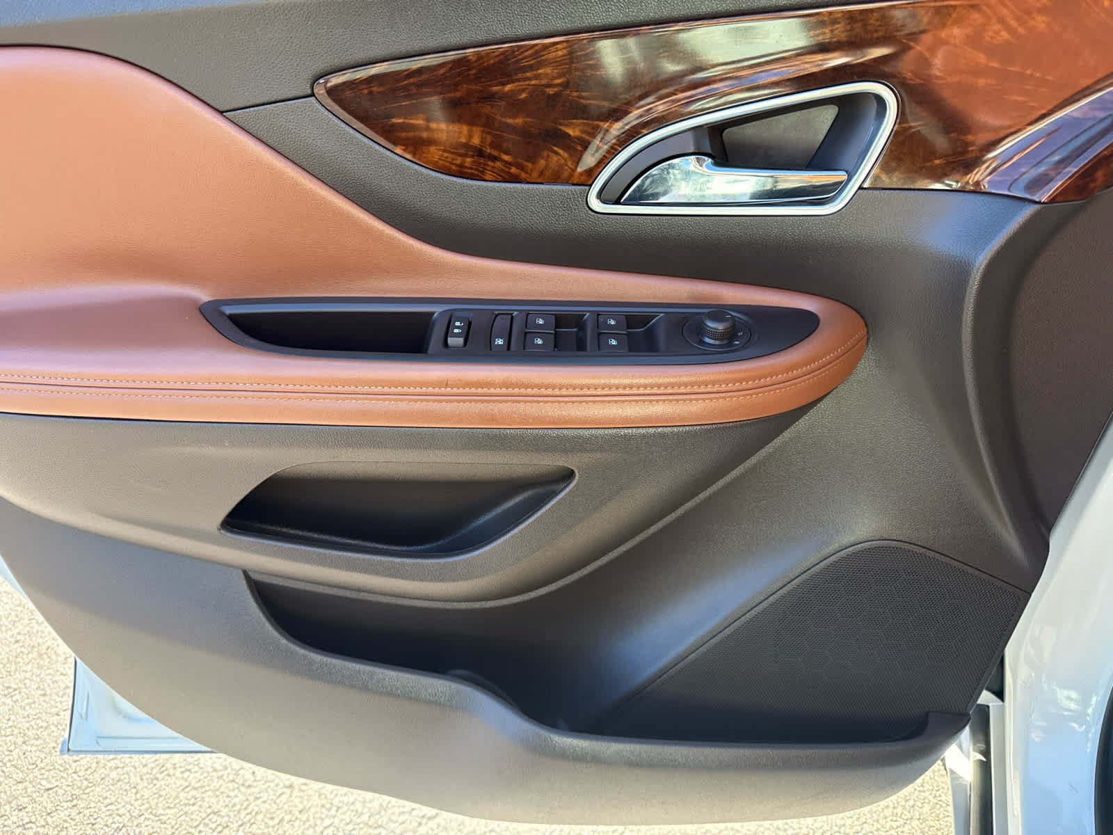 Used 2015 Buick Encore Leather w/ Experience Buick Package FWD image 10