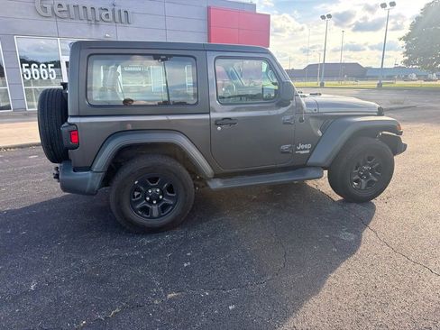 Used 2018 Jeep Wrangler Sport AWD/4WD image 10