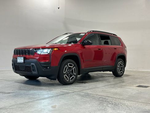 New 2026 Jeep Cherokee Laredo AWD/4WD image 2